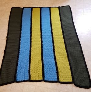 Hand made throw blanket 48 x 60